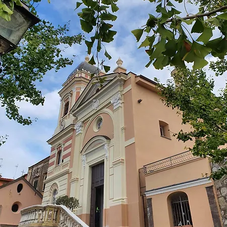 Дом отдыха Al Borghetto Вико-Экуенсе